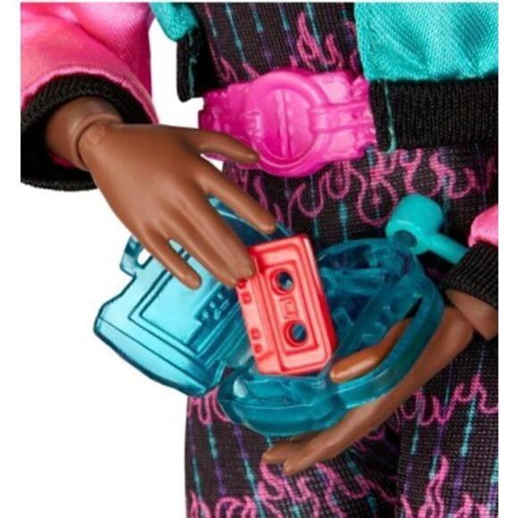 Wild Hearts Crew - Cori Cruize Walkman Doll - Picture 8 of 9